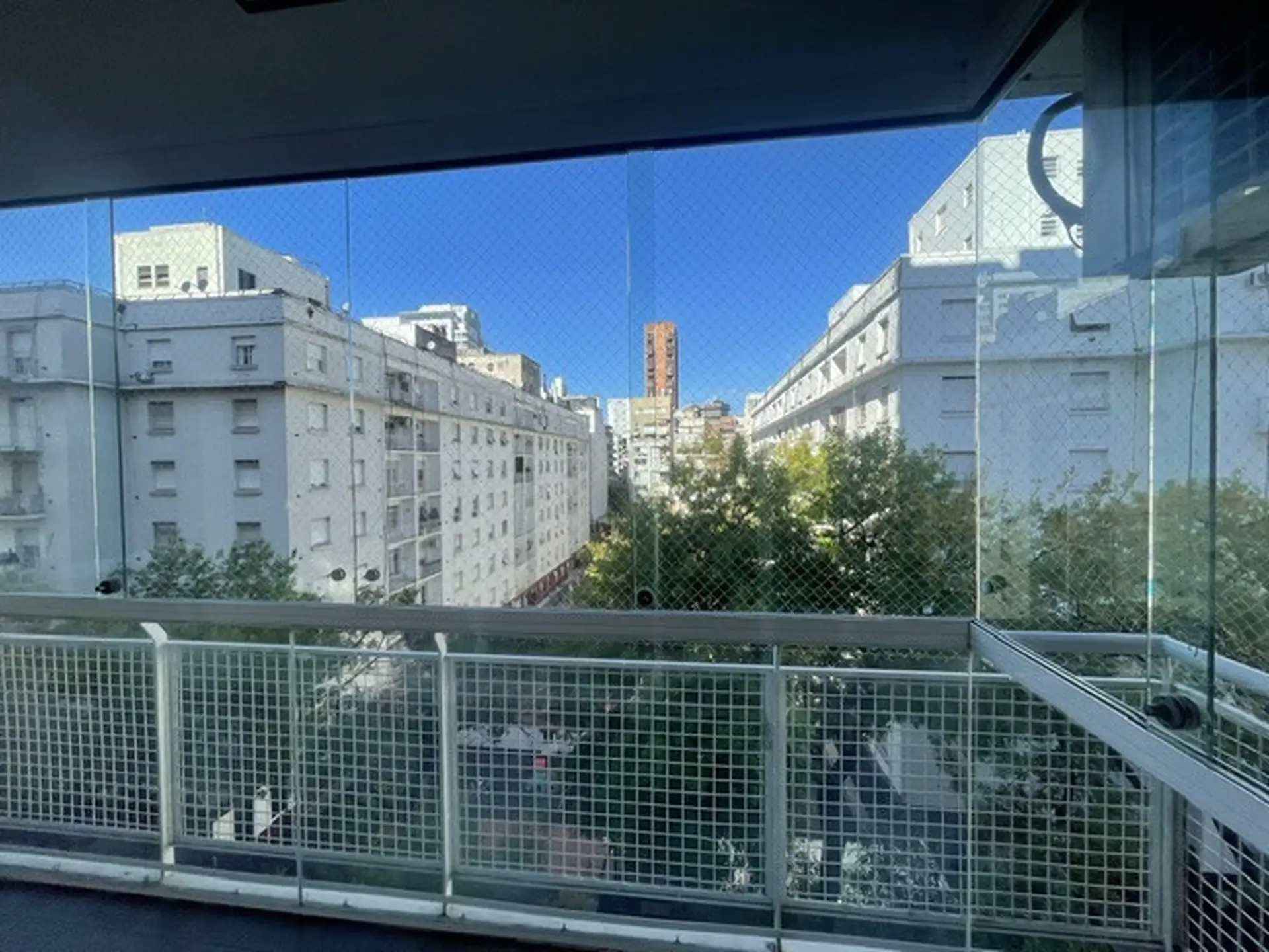 EXCELENTE DEPARTAMENTO 4 AMBIENTES EN PALERMO - Con cochera y balcón