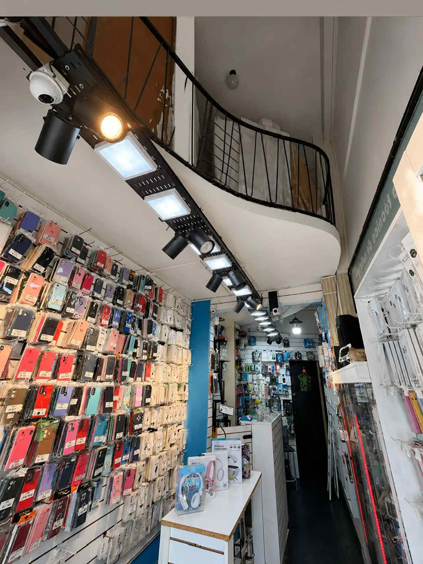 Venta Local Comercial Frente a Estacion Villa del Parque - Apto Todo Rubro