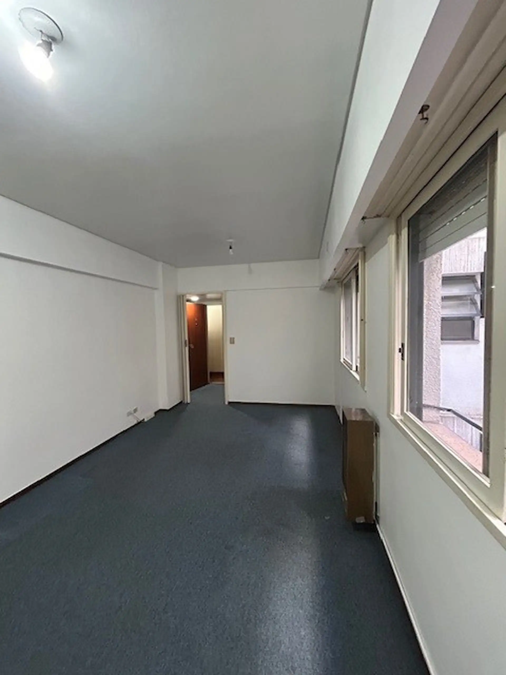 Departamento dos ambientes en venta en Caballito con baulera de 4m